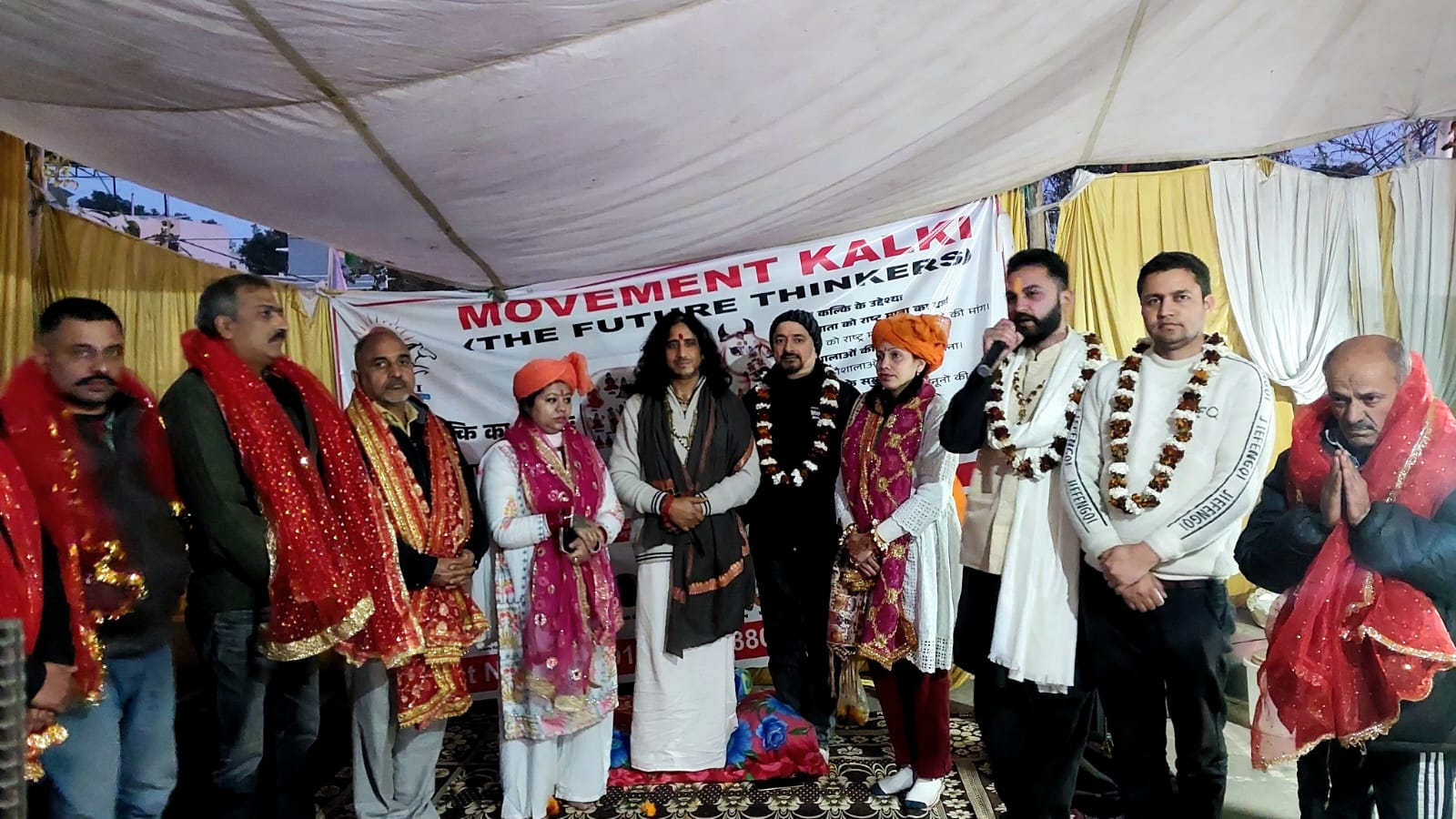 'Yoga Guru Shri Shri 1008 Vijay Krishna Parashar Ji Maharaj Honours Members of Movement Kalki'